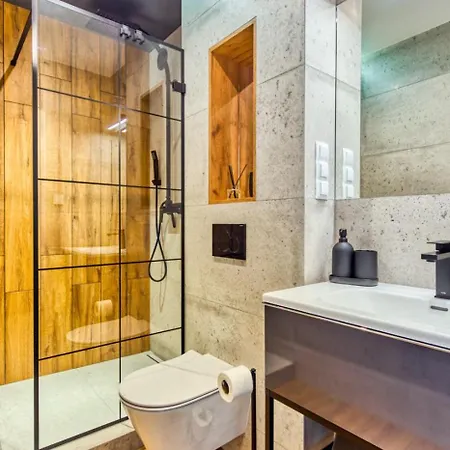 Magical Summit Apartment